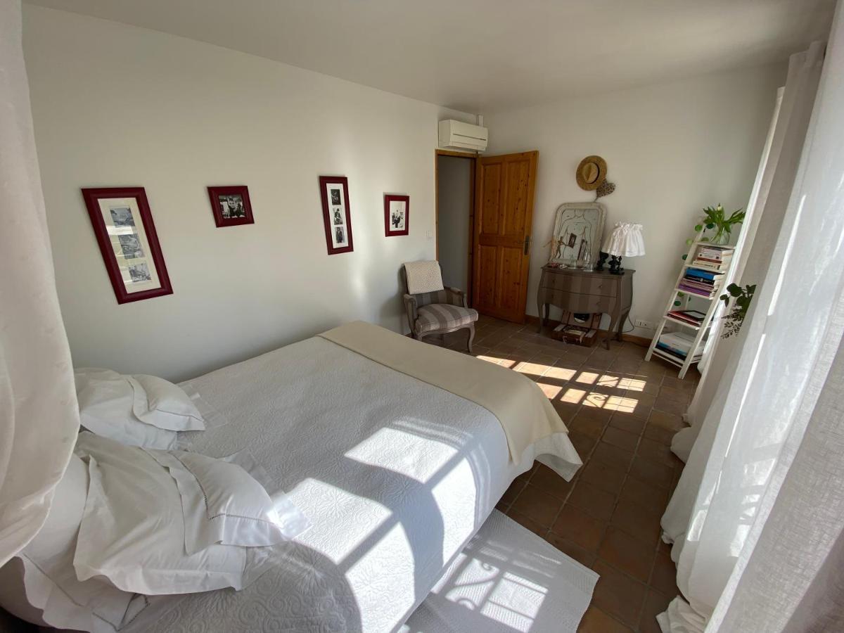 La Ferme De Gigognan Bed and Breakfast Avignon Eksteriør billede