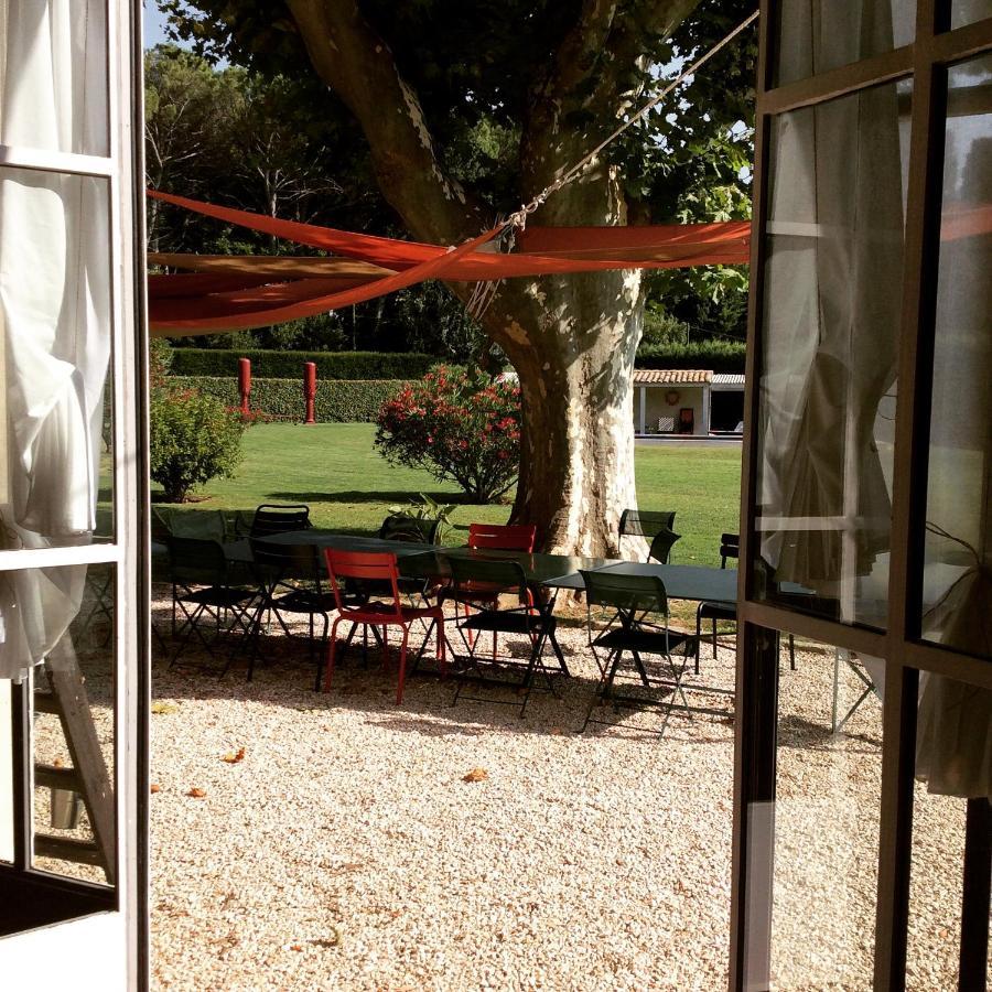 La Ferme De Gigognan Bed and Breakfast Avignon Eksteriør billede