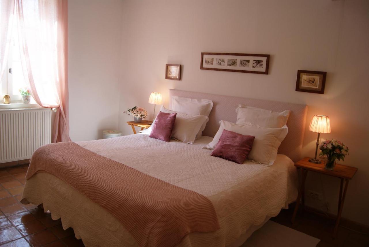 La Ferme De Gigognan Bed and Breakfast Avignon Eksteriør billede