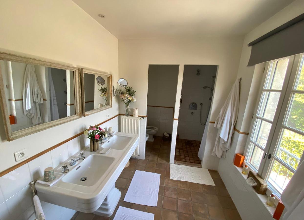 La Ferme De Gigognan Bed and Breakfast Avignon Eksteriør billede