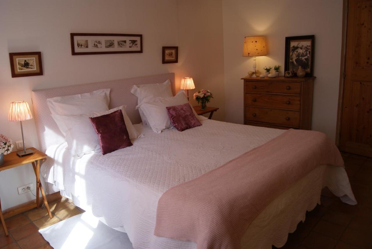 La Ferme De Gigognan Bed and Breakfast Avignon Eksteriør billede